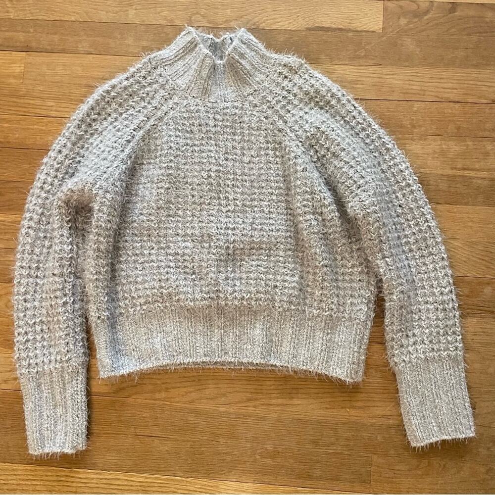 Pink Rose women's gray long sleeve soft fuzzy sweater size medium M B17